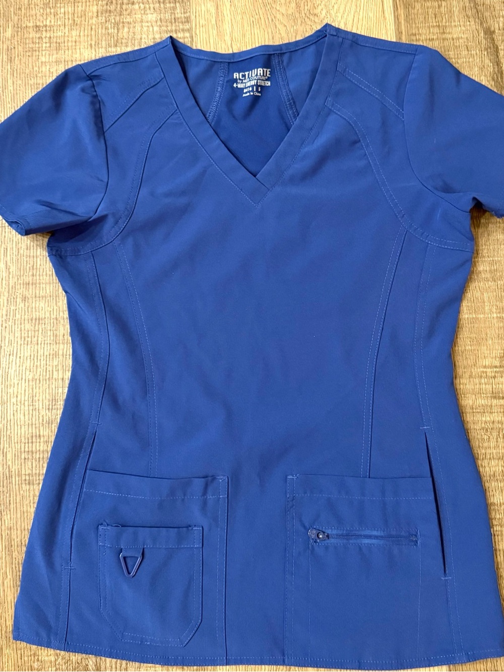 Med Couture Activate V-Neck Scrub Top in Navy Blue